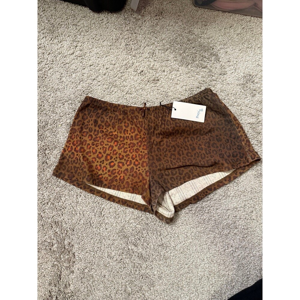 Praying cheetah mini Shorts pointelle